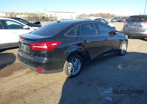 2017 Ford Focus Se z USA, uszkodzony, nr VIN 1FADP3F25HL347086